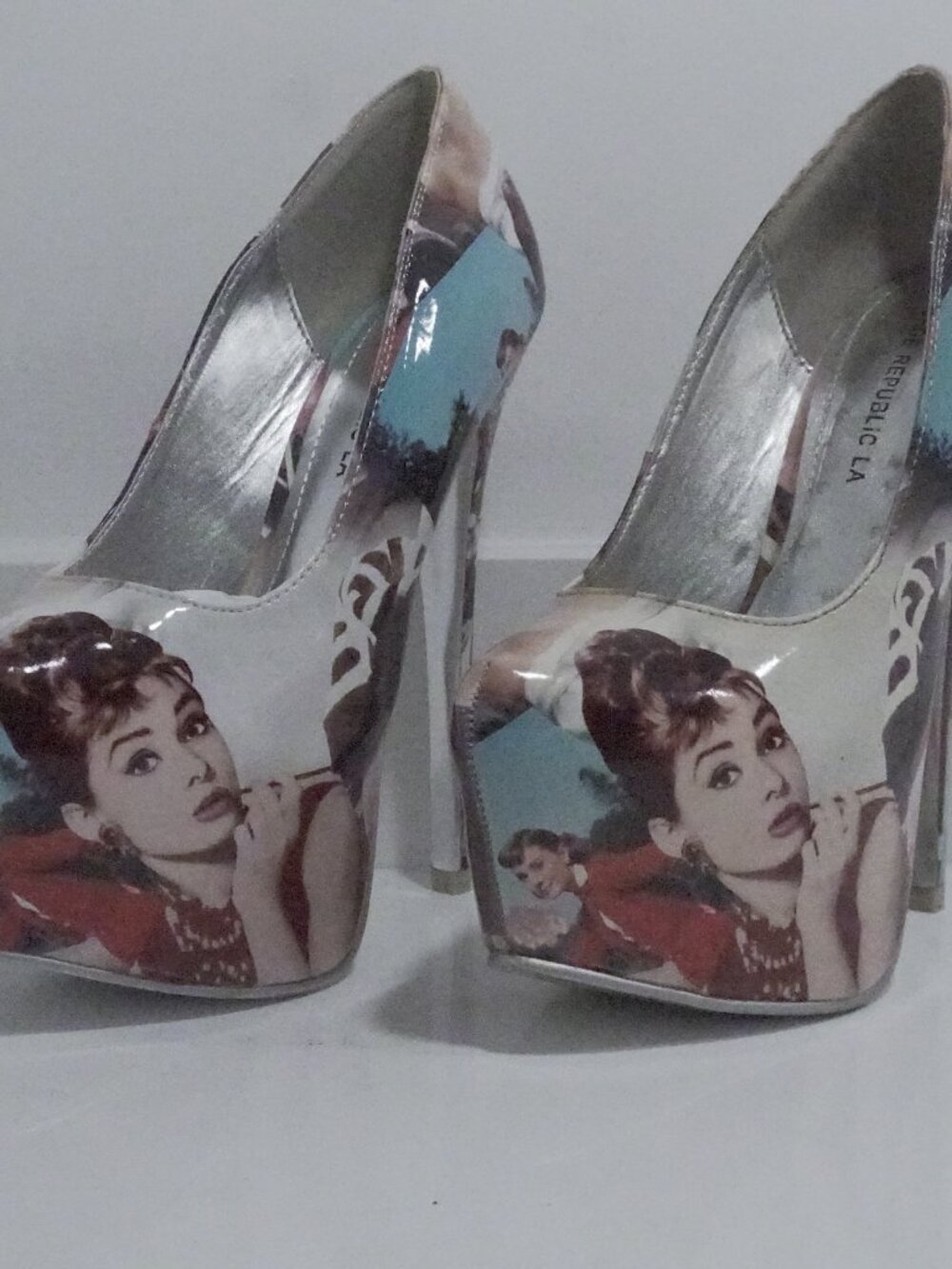 comic colored heels - Picture 3 of 4